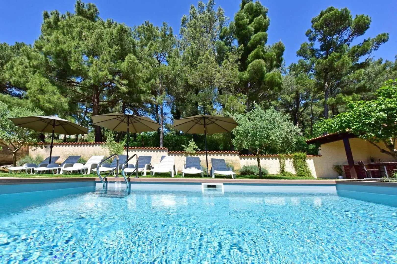 Vila House Max Mugeba